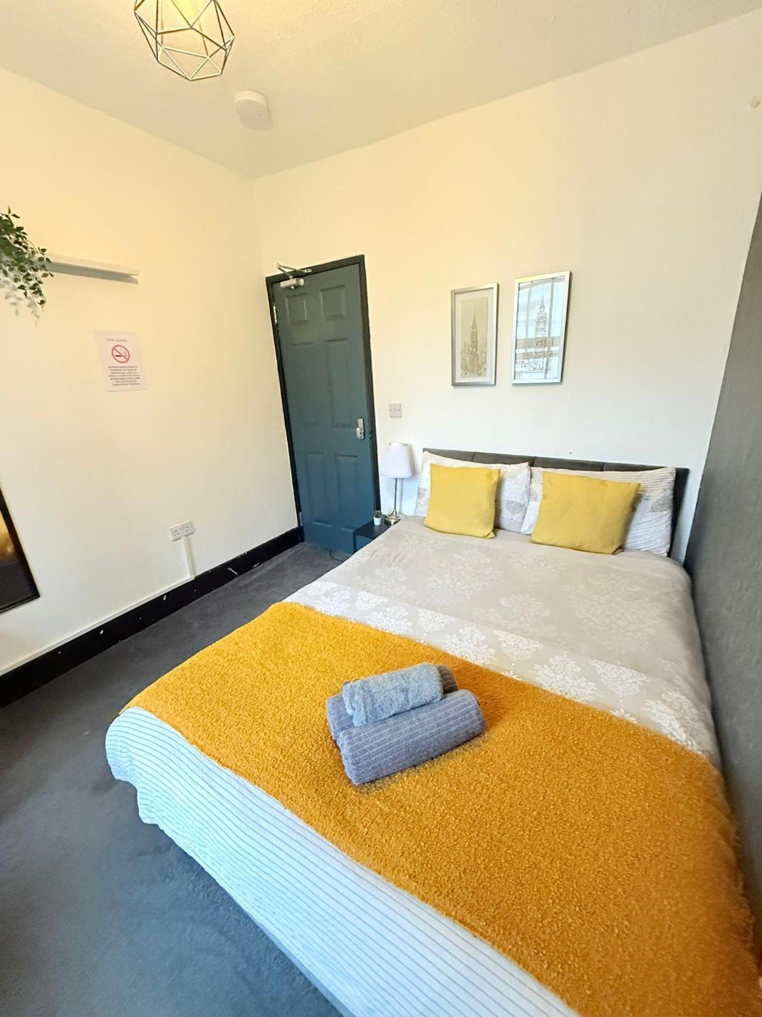10 Minutes To Central London Vaux Exterior photo